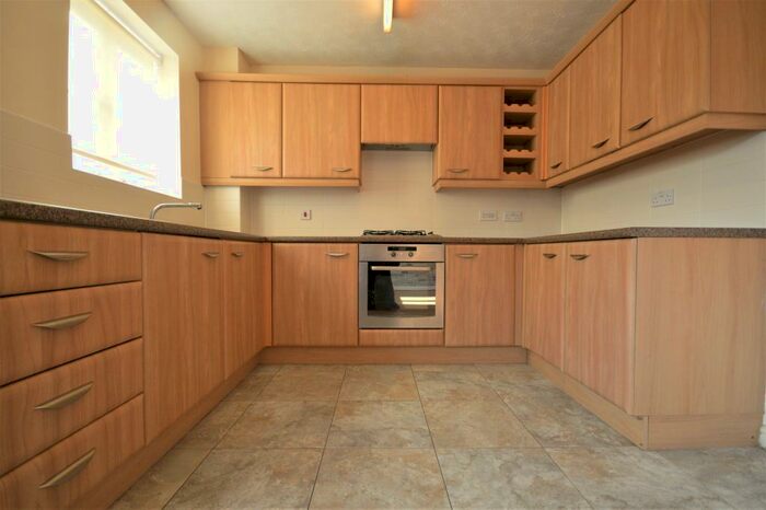 4 Bedroom Town House To Rent In Enbourne Drive, Pontprennau, CF23