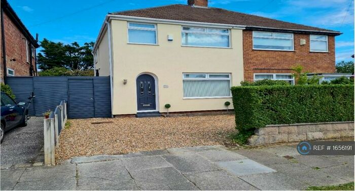 3 Bedroom Semi-Detached House To Rent In Girtrell Road, Wirral, CH49