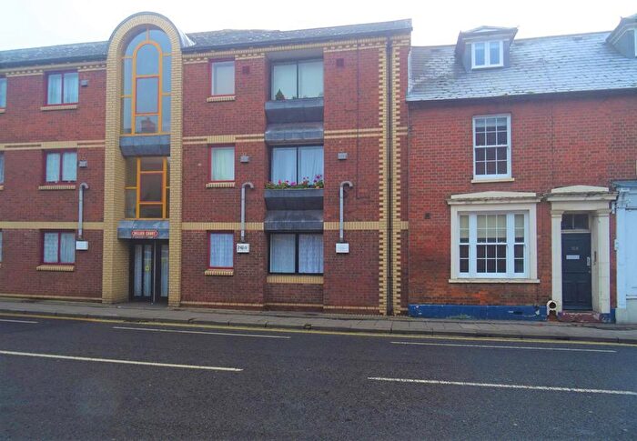 2 Bedroom Apartment To Rent In Flat, Union Street, MK40