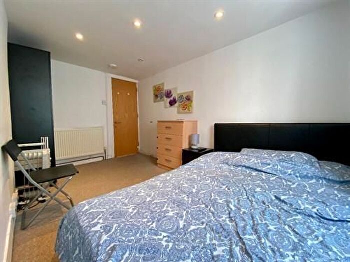 2 Bedroom Flat To Rent In Leigh Street, London (Near Russell Square), WC1H
