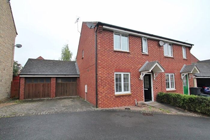 3 Bedroom Terraced House To Rent In The Rushes, Tuffley, Gloucester, GL4