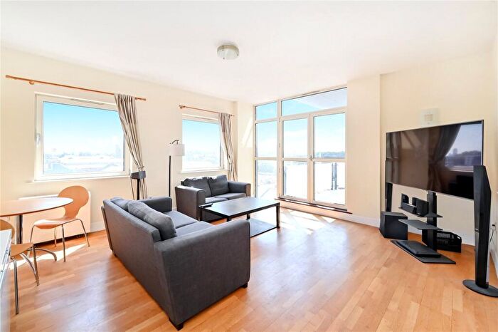 2 Bedroom Apartment To Rent In Artichoke Hill, London, E1W
