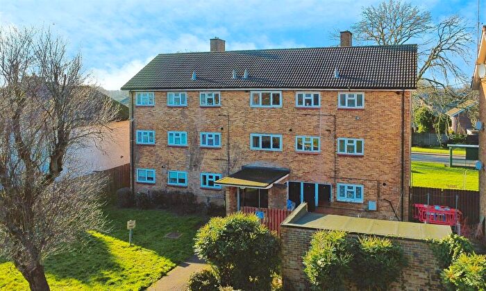 1 Bedroom Flat For Sale In Underacres Close, Adeyfield, HP2