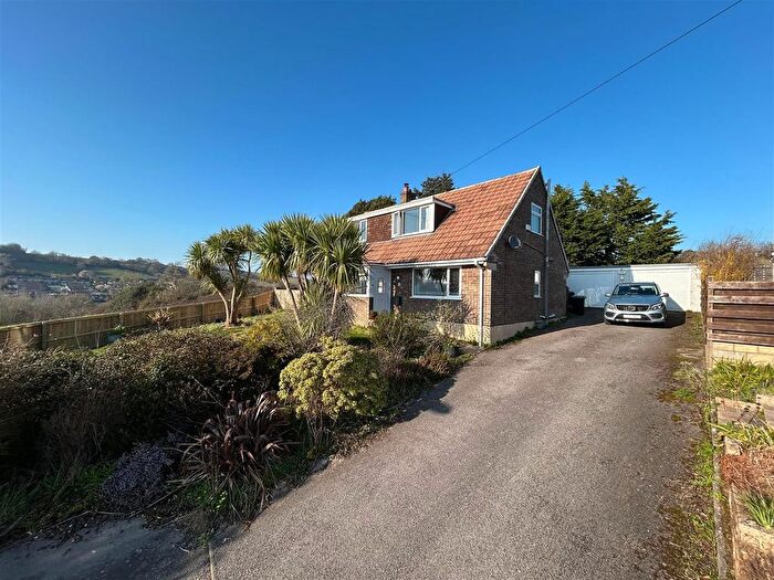 3 Bedroom Detached House For Sale In Jessopp Avenue, Bridport, DT6