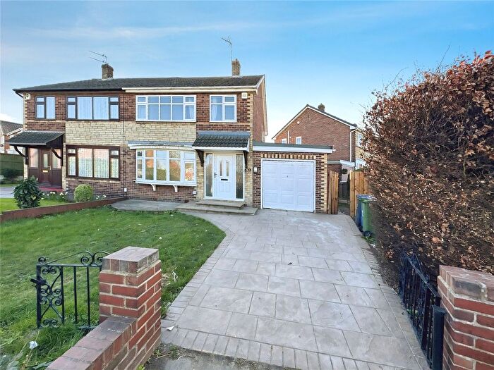 3 Bedroom Semi Detached House To Rent In Kenilworth Close, Doncaster, South Yorkshire, DN5