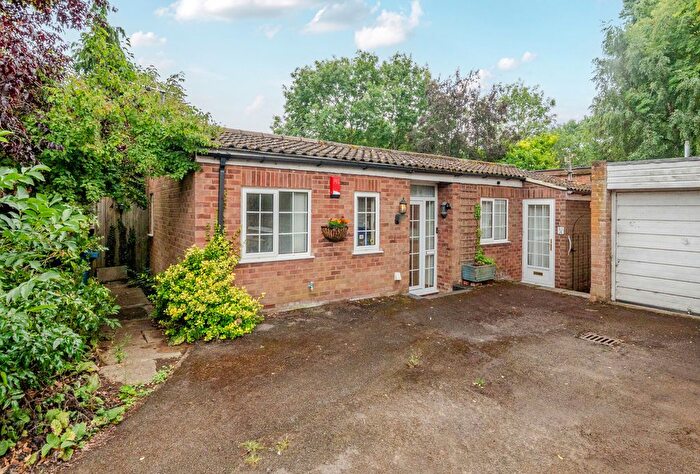 3 Bedroom Bungalow For Sale In Waynflete Road, Headington, Oxford, Oxfordshire, OX3