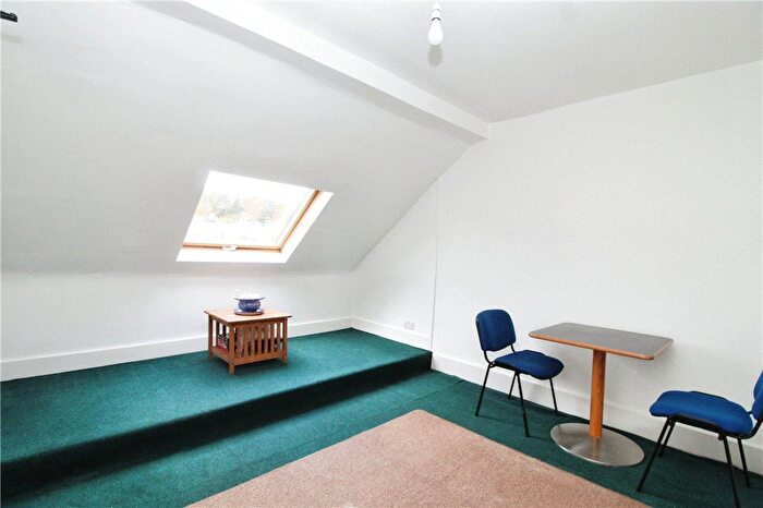 2 Bedroom Flat To Rent In Brighton Road, Purley, CR8