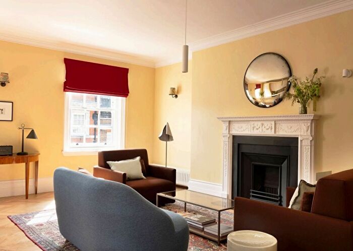 1 Bedroom Flat To Rent In Harley Street, South Marylebone, W1G