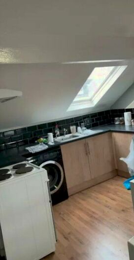 1 Bedroom Studio To Rent In Aberdeen Walk, Armley, Leeds, LS12
