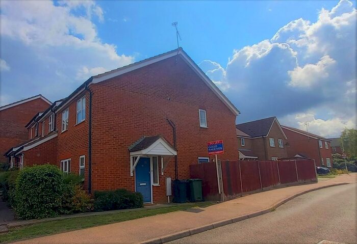 3 Bedroom End Of Terrace House To Rent In Raymond Fuller Way, Kennington, Ashford, TN24