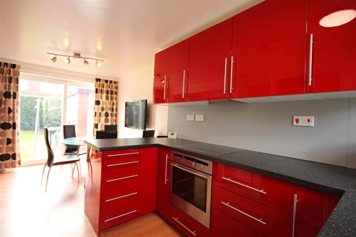 4 Bedroom Terraced House To Rent In Watermill Close, Selly Oak, Birmingham, B29