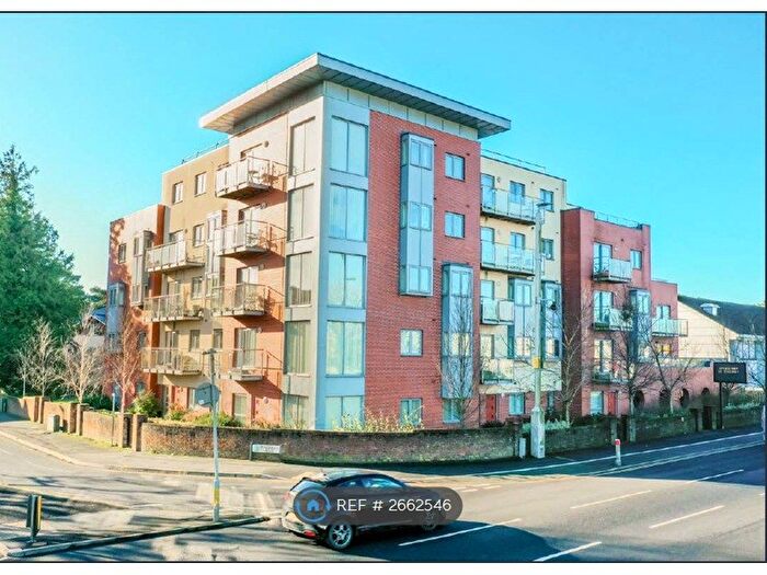 2 Bedroom Flat To Rent In Asperand House, Poole, BH12