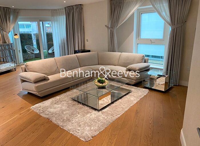 2 Bedroom Flat To Rent In Longfield Avenue, Ealing, W5