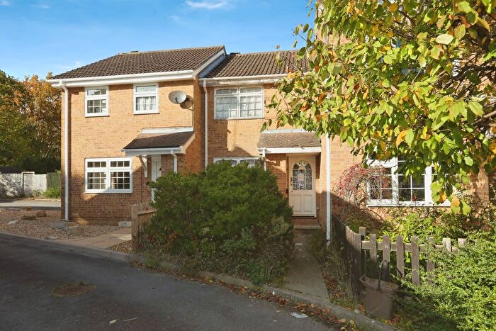 2 Bedroom Terraced House For Sale In Cudworth Mead, Hedge End, Southampton, Hampshire, SO30