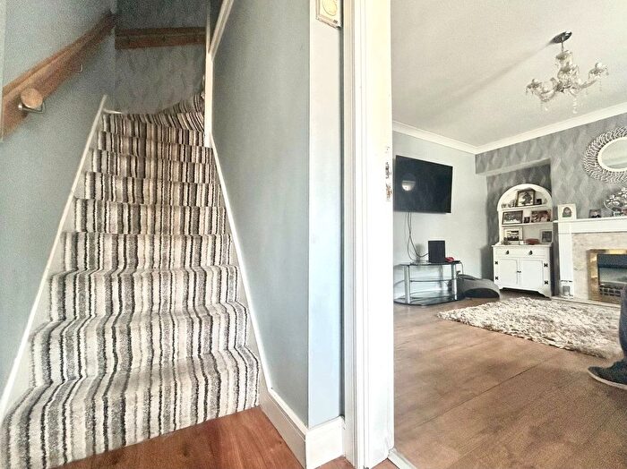 3 Bedroom End Of Terrace House For Sale In Hartland Avenue, Coseley, WV14