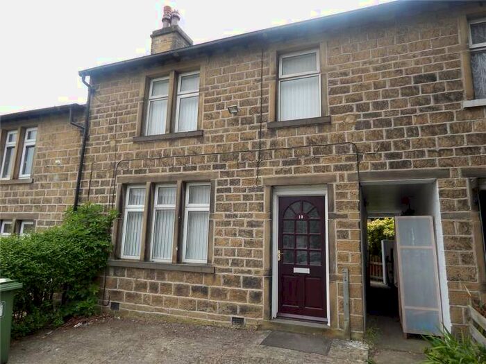 3 Bedroom Terraced House To Rent In Moorside Avenue, Crosland Moor, Huddersfield, HD4