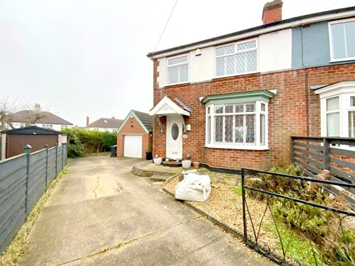 3 Bedroom Semi-Detached House For Sale In Woodsley Avenue, Cleethorpes, DN35