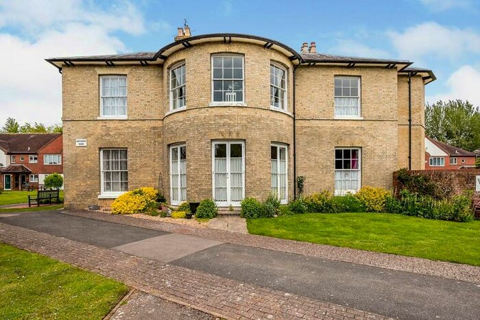 1 Bedroom Flat To Rent In Northwood Square, Fareham, Hampshire, PO16