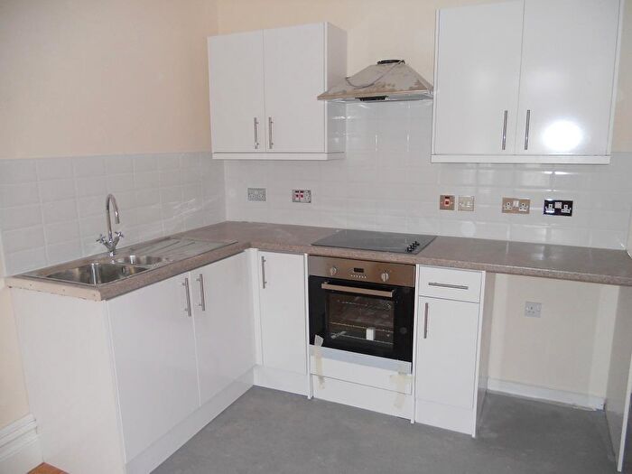 Apartment To Rent In Pen-Y-Lan Road, Cardiff, CF24