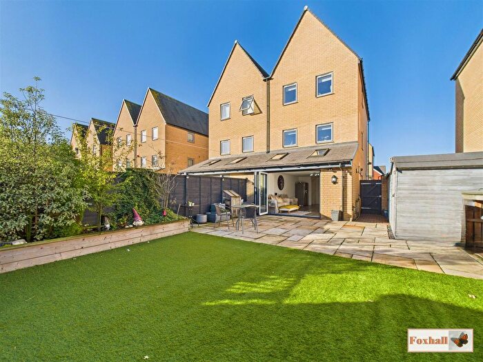 4 Bedroom Semi Detached House For Sale In George Elliston Road, Ipswich, IP3