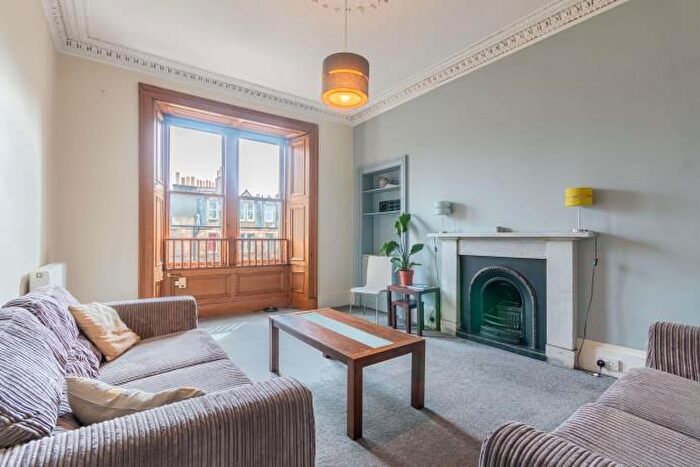 3 Bedroom Flat To Rent In Marchmont Crescent, Edinburgh, EH9