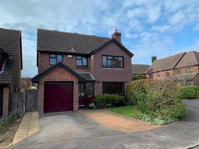 4 Bedroom Detached House To Rent In Bishops Waltham, Southampton, SO32