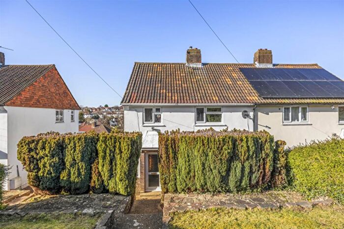 3 Bedroom Semi Detached House For Sale In Denton Drive, Hollingbury, Brighton, BN1