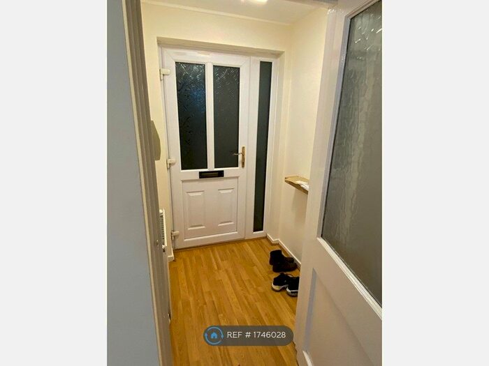 3 Bedroom Terraced House To Rent In Chilcombe Way, Lower Earley, Reading, RG6