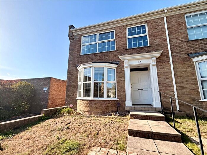 3 Bedroom End Of Terrace House For Sale In Wedgwood Drive, Whitecliff, Poole, BH14