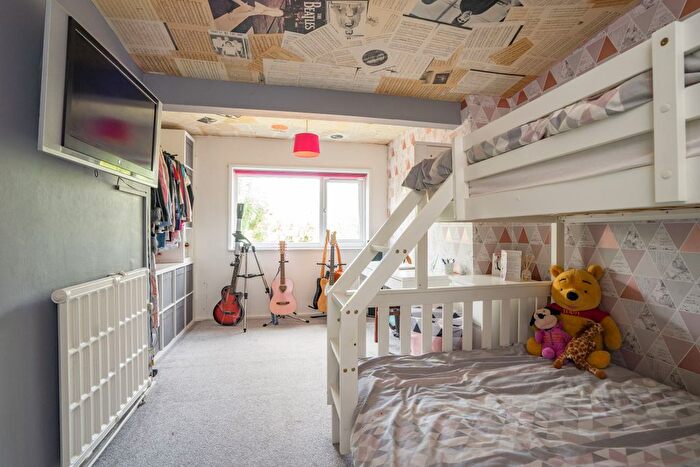 3 Bedroom Terraced House For Sale In Stanbridge Road, Edenbridge, TN8