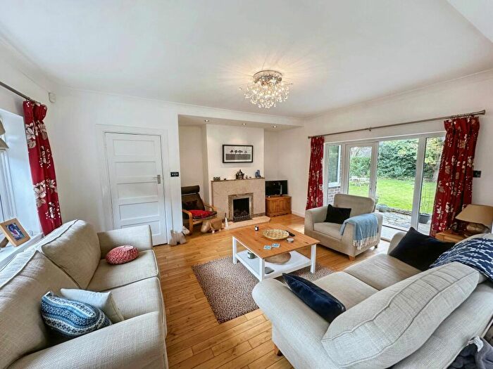 4 Bedroom Detached House For Sale In Park Road, Prestwich, M25