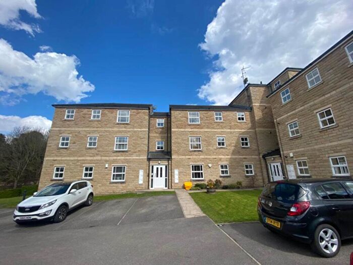 2 Bedroom Flat To Rent In Broom Mills Road, Farsley, Leeds, LS28