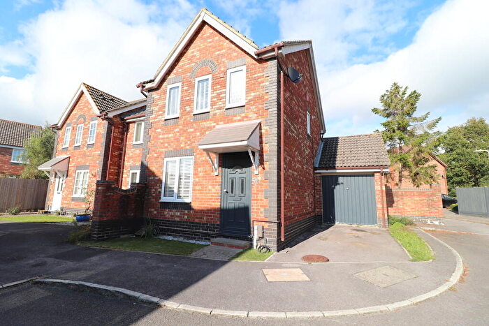 2 Bedroom Terraced House To Rent In Rosemary Gardens, Whiteley, PO15