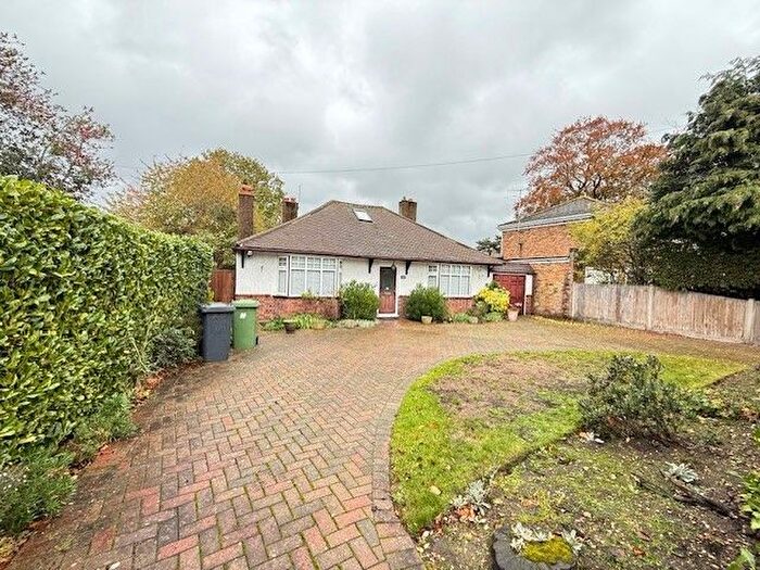 4 Bedroom Property To Rent In Bushey Grove Road, Bushey, WD23