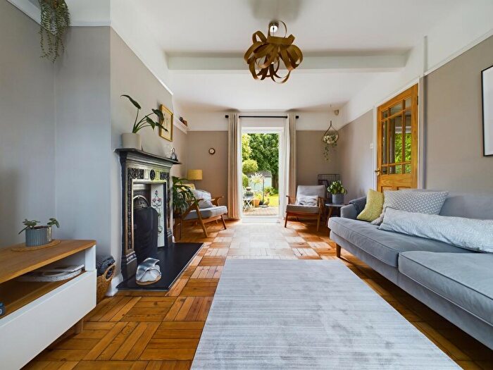 3 Bedroom End Of Terrace House For Sale In Pen-Y-Dre, Rhiwbina, Cardiff., CF14