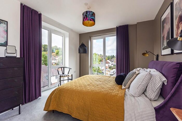 1 Bedroom Apartment To Rent In Desborough Road High Wycombe, HP11