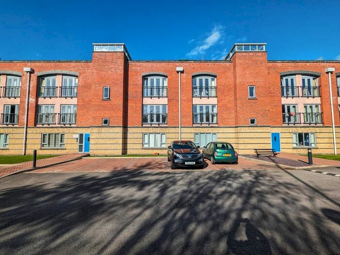 1 Bedroom Flat To Rent In Cantilever Gardens, Station Road, Warrington, WA4