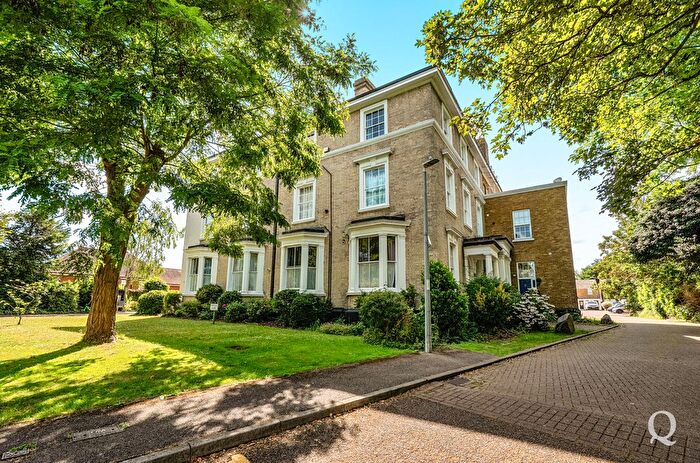 2 Bedroom Flat For Sale In Whitehall Court, Bell Road, Sittingbourne, Kent, ME10