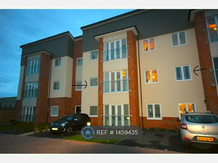 2 Bedroom Flat To Rent In Mallard Close, Southam, CV47