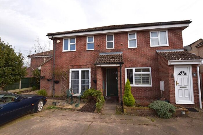 1 Bedroom Flat For Sale In Maypole Green Road, Colchester, CO2