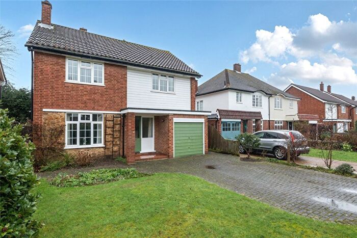 4 Bedroom Detached House For Sale In Surbiton, KT6