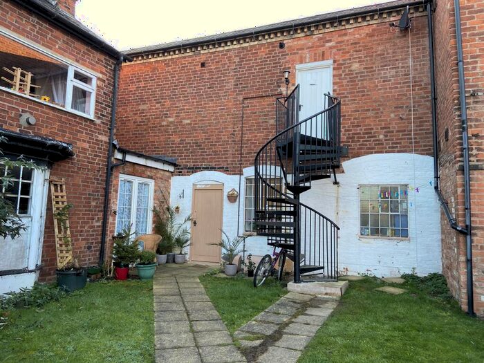 1 Bedroom Flat To Rent In Beoley Road West, Redditch, B98