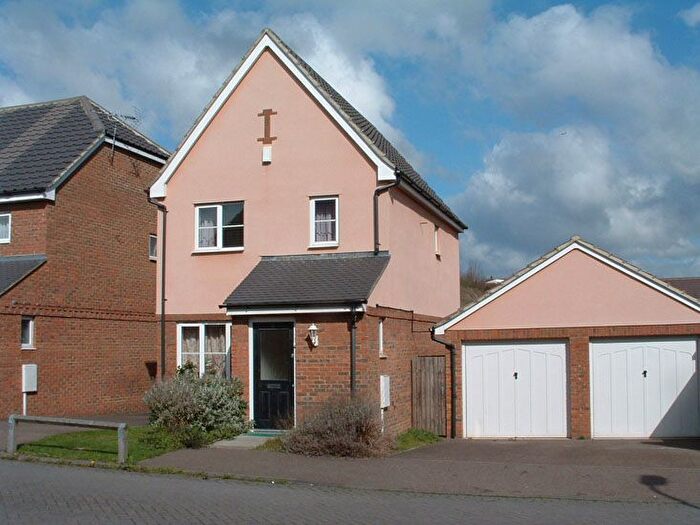 3 Bedroom Detached House To Rent In Capstan Mews, Gravesend, DA11