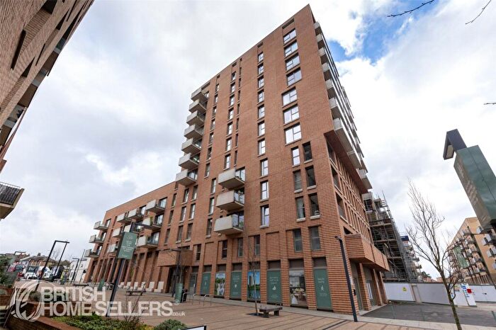 2 Bedroom Apartment For Sale In Damsel Walk, London, NW9