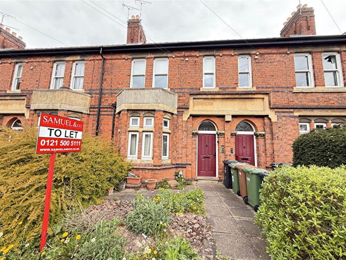 3 Bedroom Flat To Rent In Sutton Road, Walsall, WS1