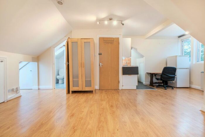 1 Bedroom Studio To Rent In Norbury Crescent, Norbury, London, SW16