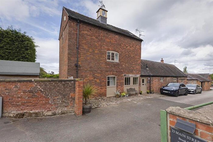 4 Bedroom Barn Conversion To Rent In Main Street, Milton, Derby, DE65