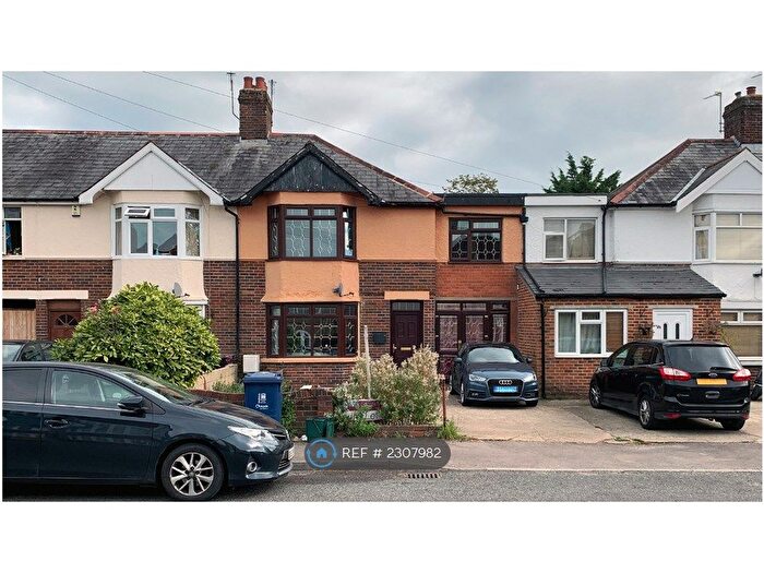 5 Bedroom Semi-Detached House To Rent In Cricket Road, Oxford, OX4