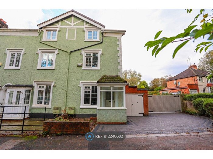 4 Bedroom End Of Terrace House To Rent In Tibbets Lane, Birmingham, B17