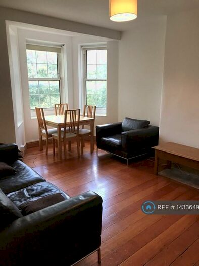 3 Bedroom Flat To Rent In Birchington House, London, E5